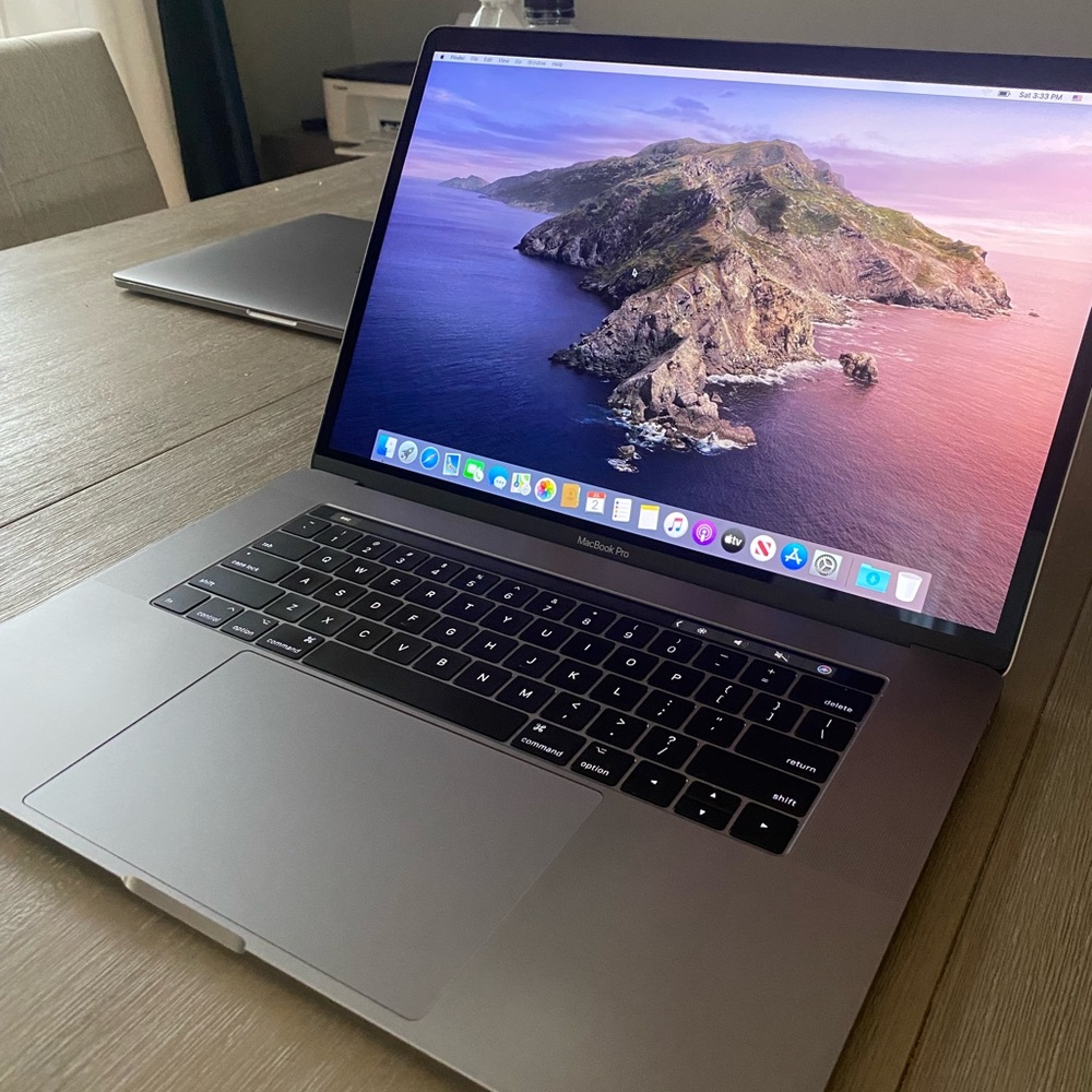 15” MacBook Pro w/ Touch Bar